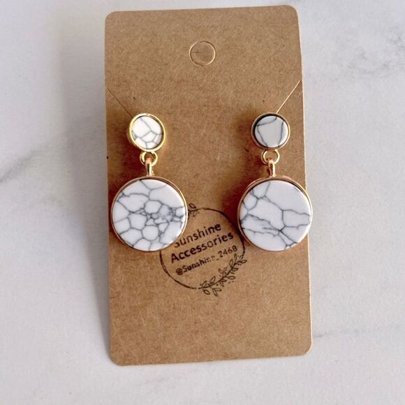 5/$25 MARBLED WHITE DANGLE - Picture 3 of 5